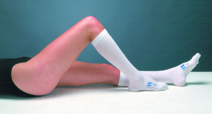Picture of Anti-embolism Stocking T.E.D.™ Knee High Small / Long White Inspection Toe7339