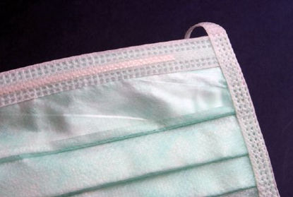 Picture of Surgical Mask Cardinal Health™ Anti-fog Film Pleated Tie Closure One Size Fits Most Green NonSterile ASTM Level 1AT752005