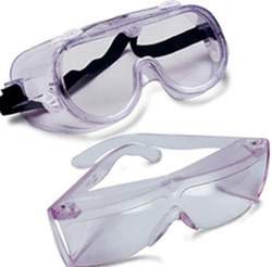 Picture of Protective Goggles ChemoPlus™ Wraparound Clear Tint Plastic Lens Clear Frame Over Ear One Size Fits MostDP5030G