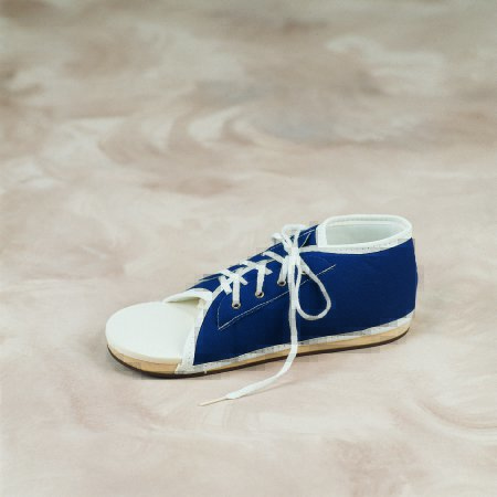 Picture of Post-Op Shoe Small Male2020-11