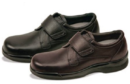 Picture of Biomechanical Shoe Aetrex® Ambulator® Medium Male Black65028/MMED/100