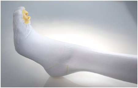 Picture of Anti-embolism Stocking Ultra C.A.R.E™ Knee High Small / Regular Open Toe853-01