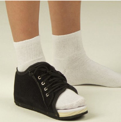 Picture of Post-Op Shoe Universal Female Child2006-06