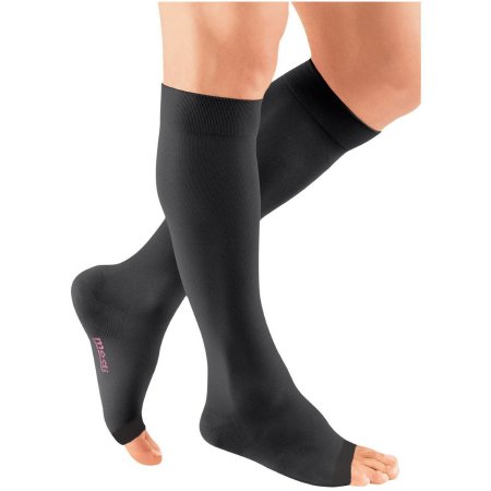 Picture of Compression Stocking mediven plus Knee High Size 6 Black Open Toe20156