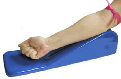 Picture of Arm Elevator 5-1/2 W X 20 D X 5-1/2 H Inch Foam FreestandingPAWP161410