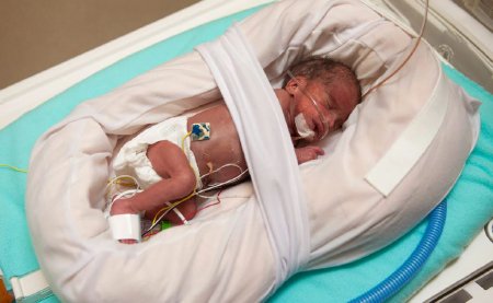 Picture of Pediatric Fluidized Positioner Mölnlycke® Z-Flo™ 16 W X 24 D Inch Floam Freestanding1400206