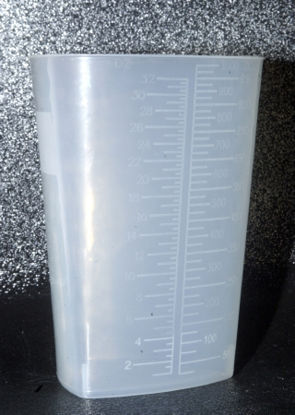 Picture of Graduated Container Triangular Polypropylene 1,000 mL (32 oz.)06610005