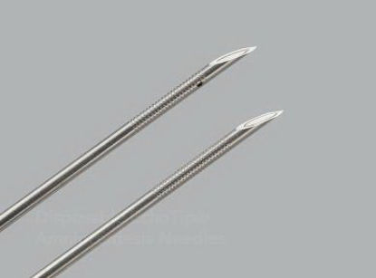 Picture of Amniocentesis Needle EchoTip® 22 Gauge 9 cm Length Echogenic TipG16303