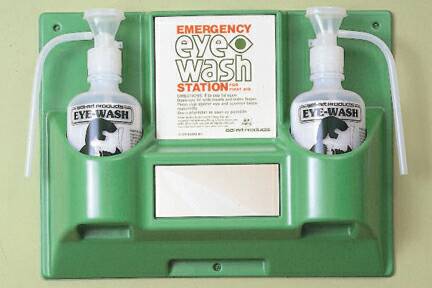 Picture of Eyewash Station Wall Mount Dual 32 oz. Bottles1002810