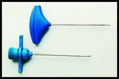 Picture of Bone Marrow Biopsy / Aspiration Needle Jamshidi® 13 Gauge 3-1/2 Inch Length Beveled TipDJ3513X