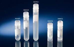 Picture of Cryogenic Vial Nunc™ CryoTube™ Polypropylene 1 mL Screw Cap12565169N