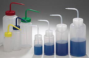 Picture of Wash Bottle 500 mL Green, Polyethylene, Wide Mouth, Natural Closures22-020254