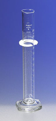 Picture of Graduated Cylinder Pyrex™ Class A Borosilicate Glass 2,000 mL (64 oz.)30622L