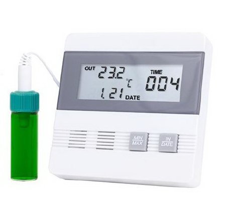 Picture of Digital Thermometer Traceable® Fahrenheit / Celsius -40° to 176°F (-40° to 80°C) External Probe Multiple Mounting Options Battery Operated90002-03