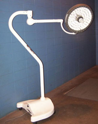Picture of Surgical Light Harmony® LED 585 Floor Standing LED WhiteLEXM5JASS