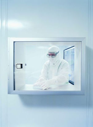Picture of Cleanroom Glove Kimtech Pure® G3 Size 8.5 Nitrile White 12 Inch Beaded Cuff Sterile PairHC61185