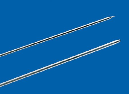 Picture of Percutaneous Entry Needle 18 Gauge 10 cm Length Blunt TipG05046