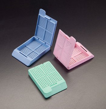 Picture of Biopsy Cassette Swingsette™ Acetal LilacM516-10