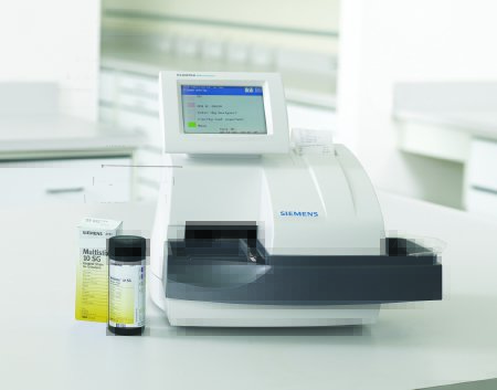 Picture of Point-of-Care Urine Chemistry Analyzer CLINITEK Advantus™ Extensive Test Menu CLIA Moderate Complexity10484765