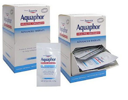 Picture of Hand and Body Moisturizer Aquaphor® Advanced Therapy 0.9 Gram Individual Packet Unscented Ointment072140006747