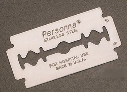 Picture of Double Edged Razor Blade Personna® Coated Stainless Steel, 3 Facet Double Edge74-0010-0000