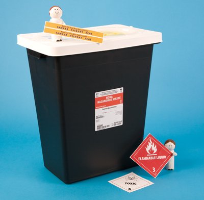 Picture of RCRA Waste Container Kendall™ 15-1/2 W X 17-3/4 H X 11 D Inch 8 Gallon Black Base / White Lid Horizontal / Vertical Entry Gasketed Hinged Lid17510