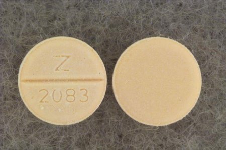 Picture of Hydrochlorothiazide 25 mg Tablet Bottle 100 Tablets00172208360