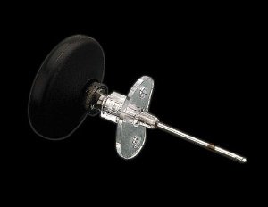 Picture of Intraosseous Infusion Needle 14 Gauge 3 cm 45° Trocar, Dieckmann ModificationG05312