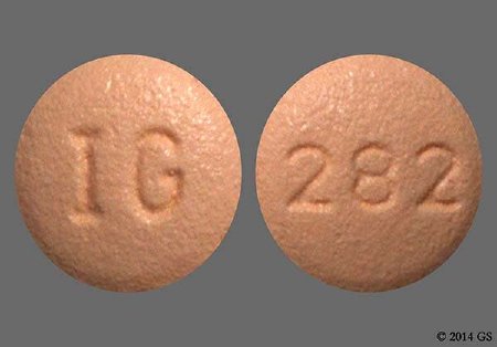 Picture of Cyclobenzaprine HCl 5 mg Tablet Bottle 100 Tablets69097084507