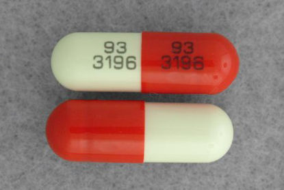 Picture of Cefadroxil Hydrate 500 mg Capsule Bottle 100 Capsules00093319601