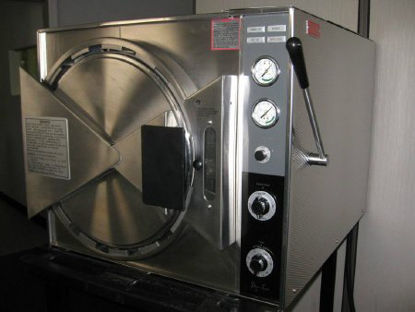 Picture of MagnaClave Refurbished Manual Sterilizer Steam 15 X 15-1/4 X 26 Inch Chamber Single DoorAM-PC-MAGNACLAVE