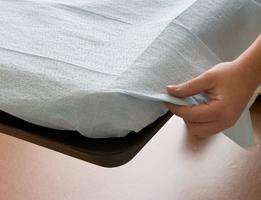 Picture of Stretcher Sheet Flat 40 X 90 Inch Blue / White Tissue / Poly Disposable52166