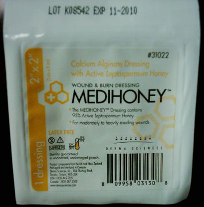 Picture of Calcium Alginate Dressing MEDIHONEY® 2 X 2 Inch Square Calcium Alginate / Active Leptospermum Honey Sterile31022