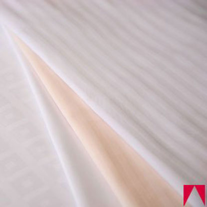 Picture of Bed Sheet ComforTwill™ Flat 90 X 120 Inch Bone Cotton 70% / Polyester 30% Reusable01354149