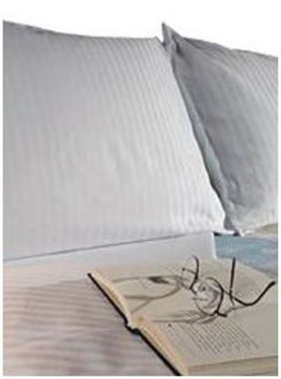 Picture of Bed Sheet ComforTwill™ Fitted 54 X 80 X 11 Inch White Cotton 70% / Polyester 30% Reusable01480100