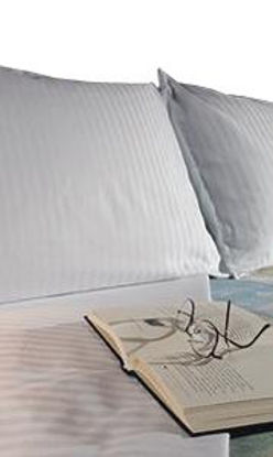 Picture of Bed Sheet ComforTwill™ Fitted 54 X 80 X 14 Inch Purple Cotton 70% / Polyester 30% Reusable01470149