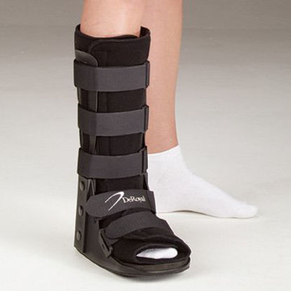 Picture of Walker Boot Tracker EX Medium Hook and Loop Closure Male 9 to 10-1/2 / Female 9 to 11-1/2 Left or Right Foot304F20