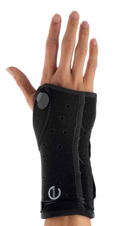 Picture of Wrist Brace Exos® Thermoformable Polymer Right Hand Black X-Large220-72-1111