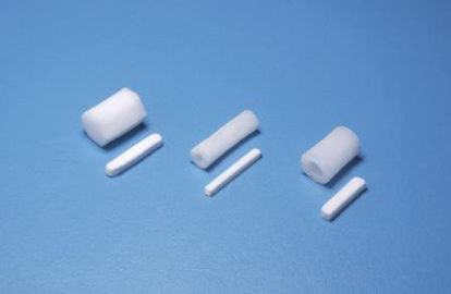 Picture of Surgical Ear Wick Ultracell® Fenestrated PVA (Polyvinyl Acetal) 9 X 24 mm 1 Count Pack30315-C