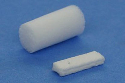 Picture of Surgical Ear Wick Ivalon® PVA (Polyvinyl Acetate) 9 X 24 mm 1 Count Pack SterileQ605202