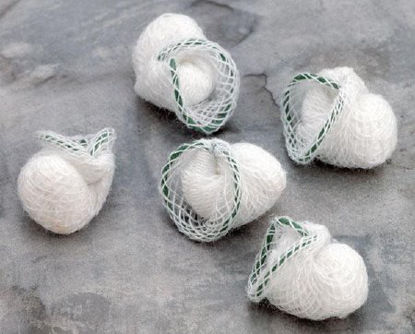 Picture of Surgical Kittner Sponge X-Ray Detectable Cotton / Gauze 9/16 X 1/4 Inch 5 Count Tray Sterile200200