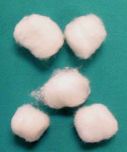 Picture of COTTON BALL, MED (5/BX 100BX/CS)8105/100