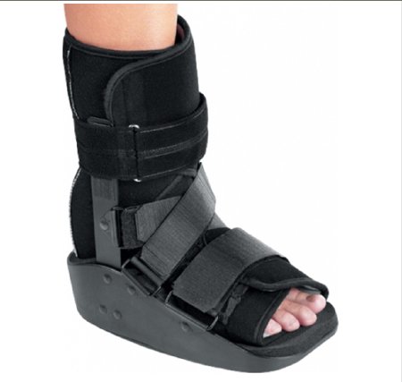 Picture of Walker Boot MaxTrax™ Medium Hook and Loop Closure Male 5-1/2 to 10 / Female 6-1/2 to 11 Left or Right Foot11-1384-3-00000