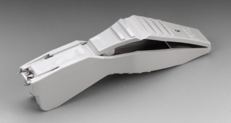 Picture of Wound Stapler Precise™ Multi-Shot Squeeze Handle Stainless Steel / Nickel Staples 5 mm StaplesDS-5