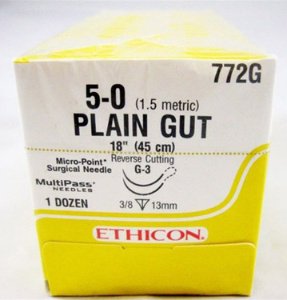 Picture of Suture with Needle Absorbable Uncoated Undyed Suture Plain Gut Size 5 - 0 18 Inch Suture Double-Armed 13 mm Length 3/8 Circle Reverse Cutting Needle772G