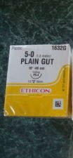 Picture of Suture with Needle Absorbable Uncoated Undyed Suture Plain Gut Size 5 - 0 18 Inch Suture 1-Needle 16 mm Length 1/2 Circle Reverse Cutting Needle1632G