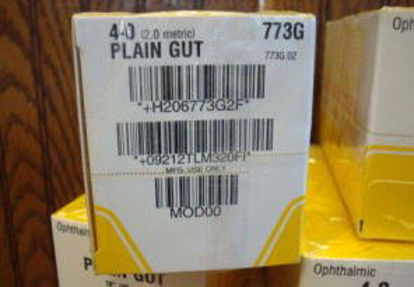 Picture of Suture with Needle Absorbable Uncoated Undyed Suture Plain Gut Size 4 - 0 18 Inch Suture Double-Armed 13 mm Length 3/8 Circle Reverse Cutting Needle773G