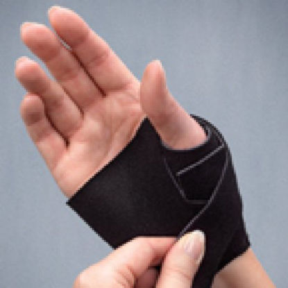 Picture of Thumb Brace 3pp® ThumSling® NP Adult Medium / Large Hook and Loop Strap Closure Right Hand BlackP2010-L34