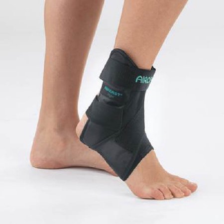 Picture of Ankle Support Aircast® AirSport™ Large Hook and Loop Closure Male 11 to 12 and Up / Female 9-1/2 to 13-1/2 and Up Left Ankle927305
