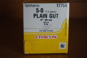 Picture of Suture with Needle Absorbable Uncoated Undyed Suture Plain Gut Size 5 - 0 12 Inch Suture Double-Armed 8 mm Length 1/4 Circle Spatula Needle1775G